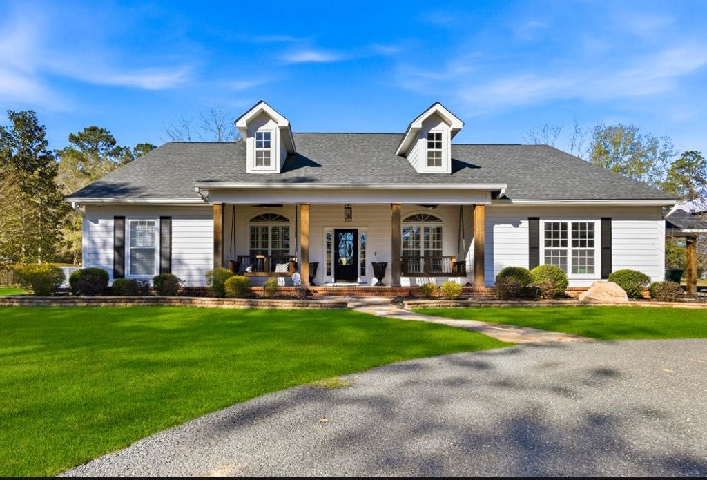 465 Dogwood Drive, Havana, FL 32333