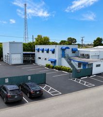 2930 NW 17th Ter, Oakland Park, FL 33311