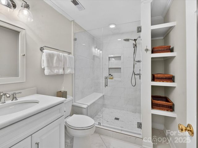 2813 Sharon View Road, Charlotte, NC 28210