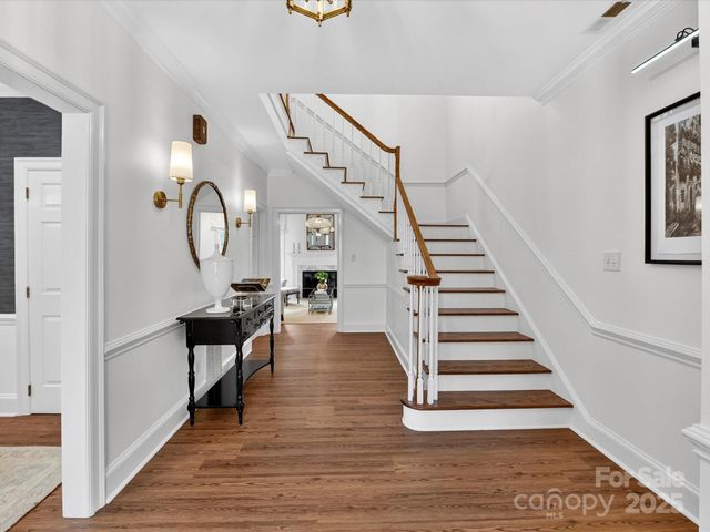 2813 Sharon View Road, Charlotte, NC 28210