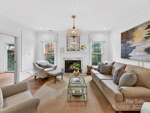 2813 Sharon View Road, Charlotte, NC 28210