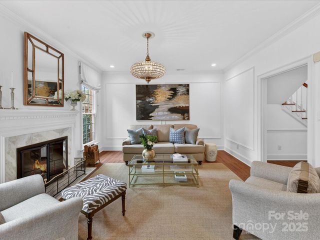 2813 Sharon View Road, Charlotte, NC 28210