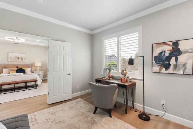 651 Hawkcrest Cir, Sacramento, CA 95835