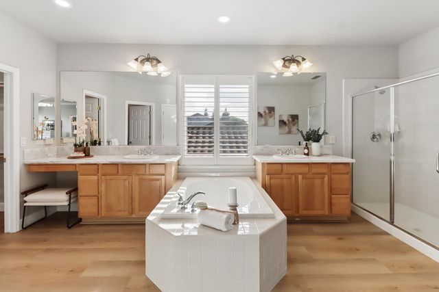 651 Hawkcrest Cir, Sacramento, CA 95835