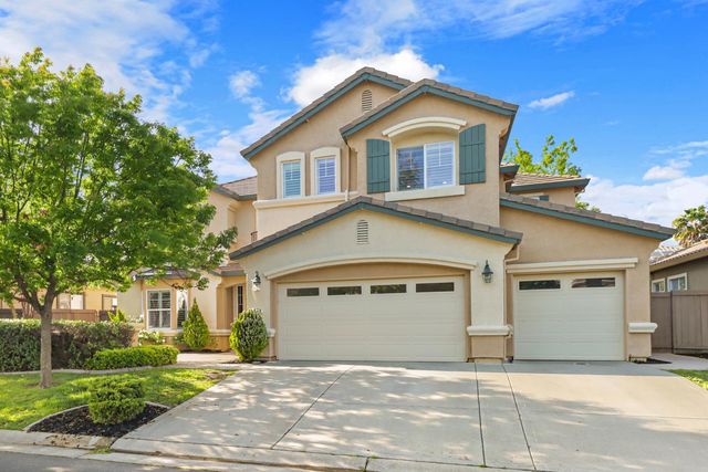 651 Hawkcrest Cir, Sacramento, CA 95835
