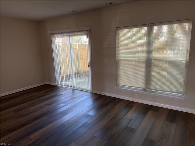 629 Counselor SQ, Virginia Beach, VA 23452