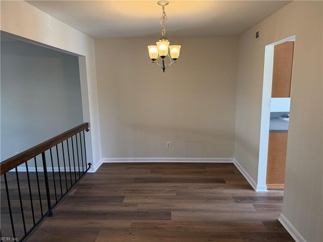629 Counselor SQ, Virginia Beach, VA 23452