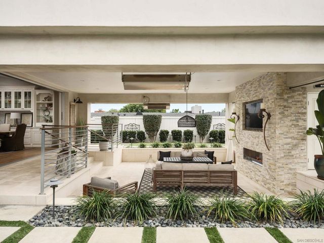 3541 Carleton St, San Diego, CA 92106