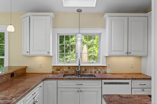 332 Lantern Hill Road, Stonington, CT 06355