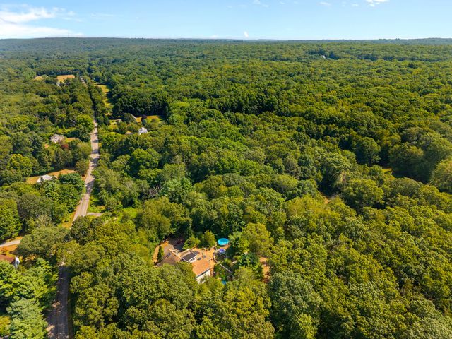 332 Lantern Hill Road, Stonington, CT 06355