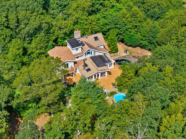 332 Lantern Hill Road, Stonington, CT 06355