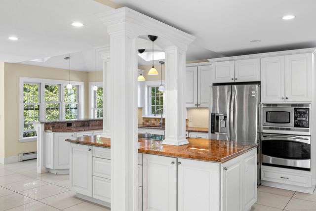 332 Lantern Hill Road, Stonington, CT 06355