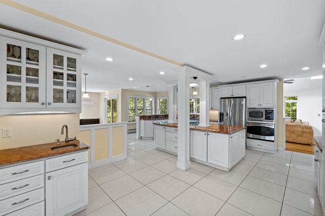 332 Lantern Hill Road, Stonington, CT 06355