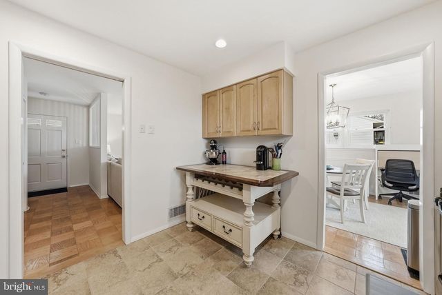 4616 EXETER ST, Annandale, VA 22003