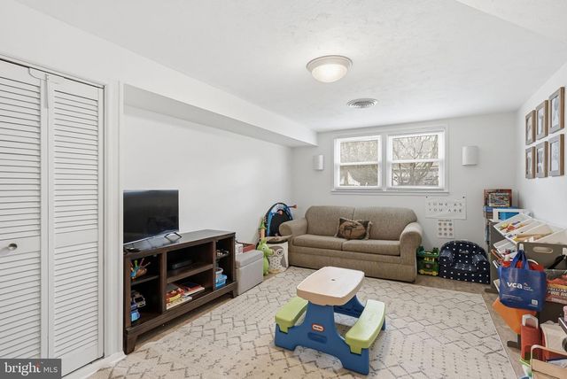 4616 EXETER ST, Annandale, VA 22003