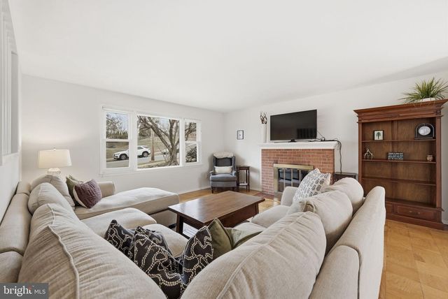 4616 EXETER ST, Annandale, VA 22003