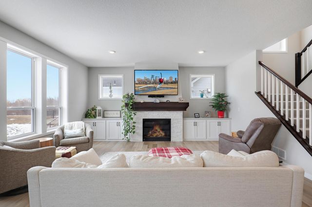 4852 Bennett Street SE, Prior Lake, MN 55372