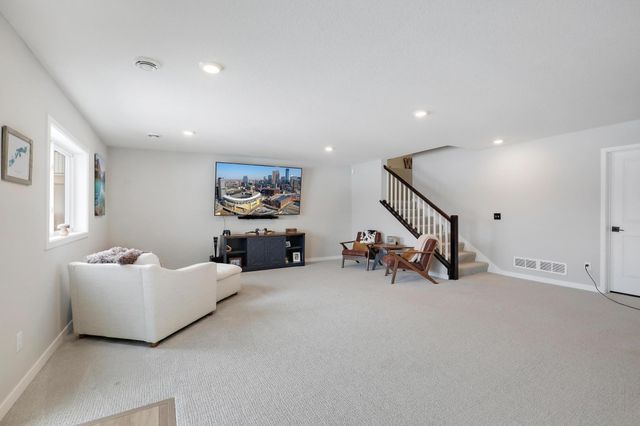 4852 Bennett Street SE, Prior Lake, MN 55372