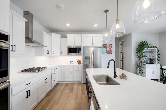 4852 Bennett Street SE, Prior Lake, MN 55372