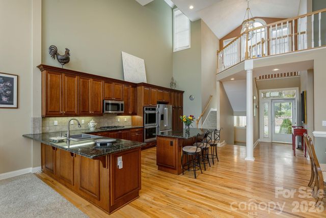20 N Mission Hills Court, Mills River, NC 28759