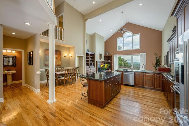 20 N Mission Hills Court, Mills River, NC 28759
