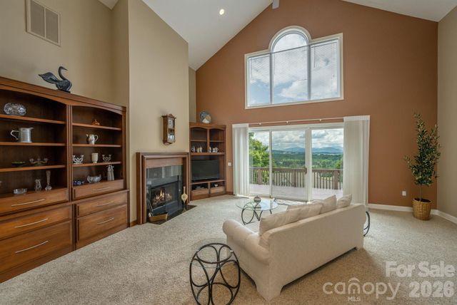 20 N Mission Hills Court, Mills River, NC 28759