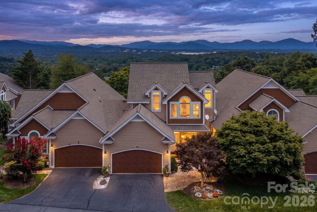 20 N Mission Hills Court, Mills River, NC 28759