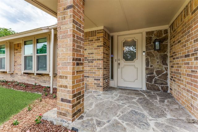 3305 Wayland Drive, Fort Worth, TX 76133