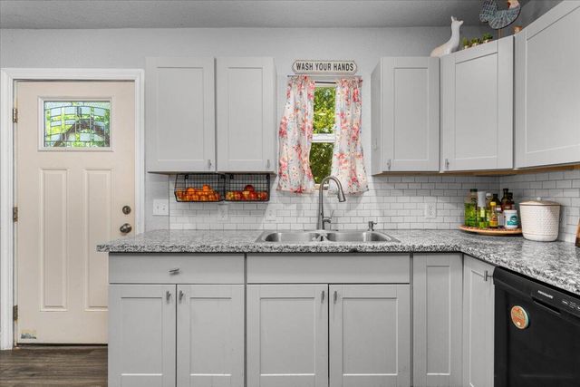 1158 Madison Street, Red Bluff, CA 96080