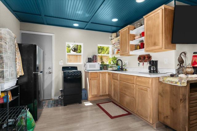 1158 Madison Street, Red Bluff, CA 96080