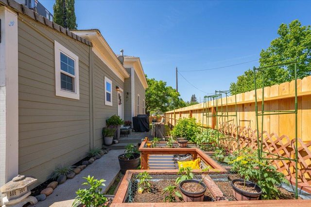 1158 Madison Street, Red Bluff, CA 96080