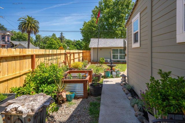 1158 Madison Street, Red Bluff, CA 96080