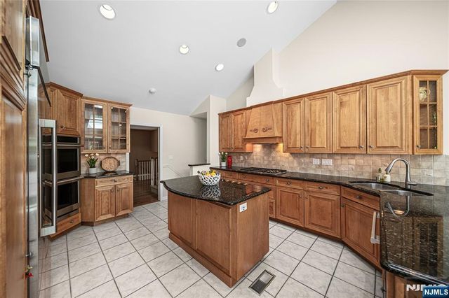 65 Arcadia Court, Harrington Park, NJ 07640