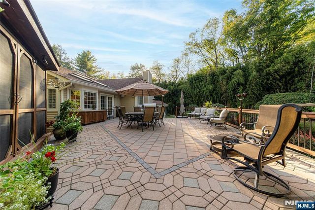 65 Arcadia Court, Harrington Park, NJ 07640