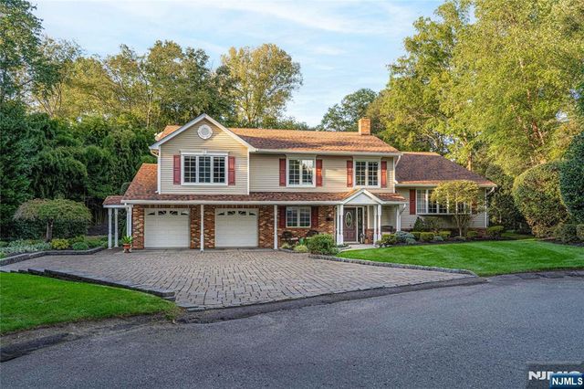 65 Arcadia Court, Harrington Park, NJ 07640