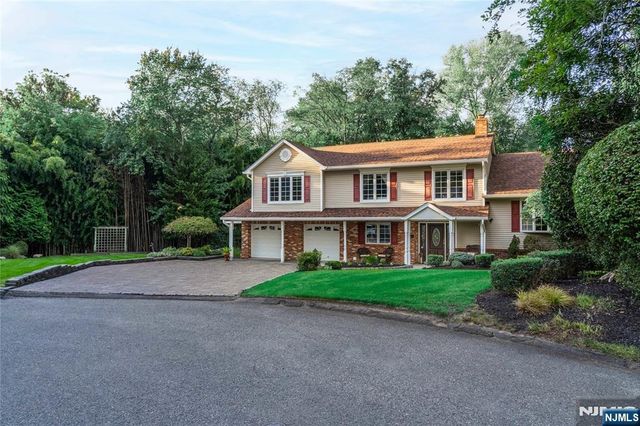 65 Arcadia Court, Harrington Park, NJ 07640