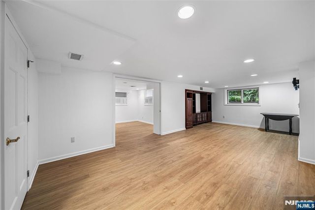 65 Arcadia Court, Harrington Park, NJ 07640