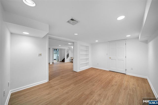 65 Arcadia Court, Harrington Park, NJ 07640