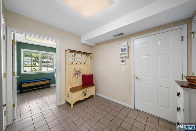 65 Arcadia Court, Harrington Park, NJ 07640