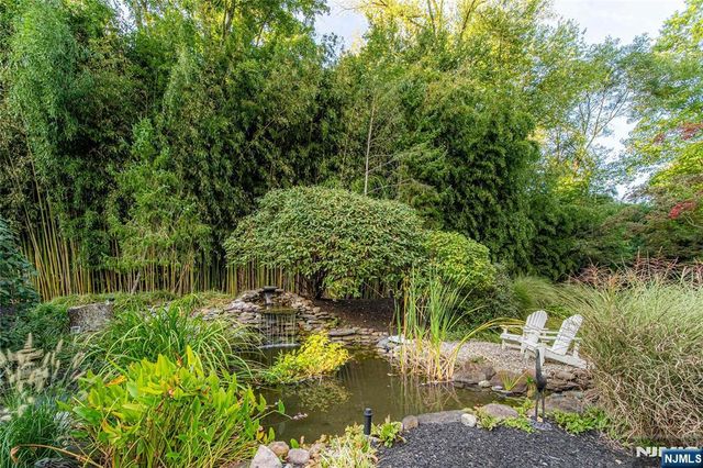65 Arcadia Court, Harrington Park, NJ 07640