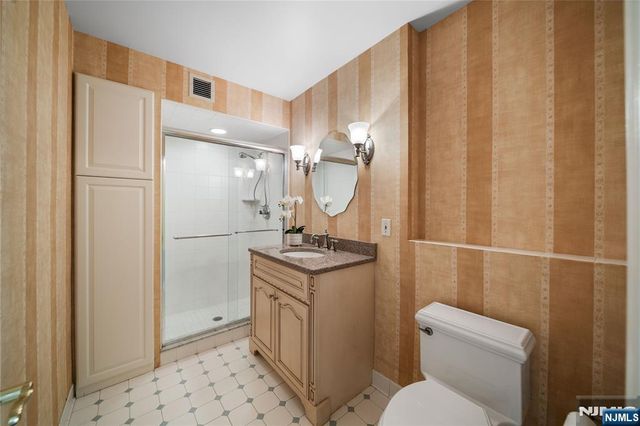 65 Arcadia Court, Harrington Park, NJ 07640