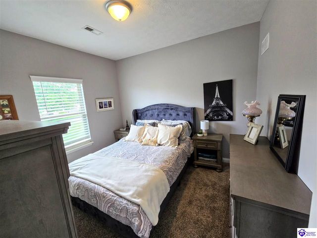 157 Tuscany Lane, Vine Grove, KY 40175