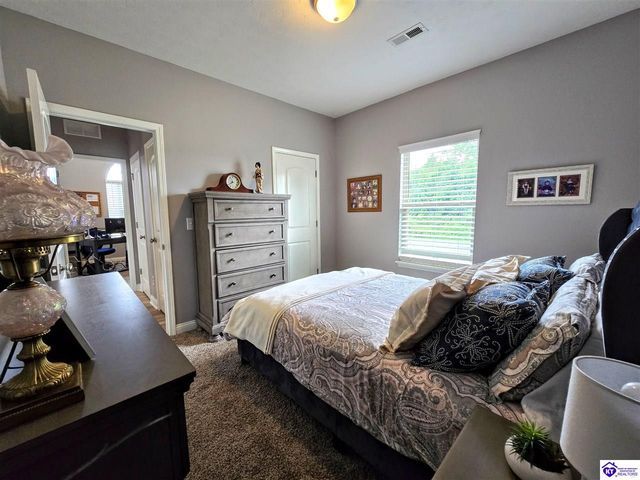 157 Tuscany Lane, Vine Grove, KY 40175