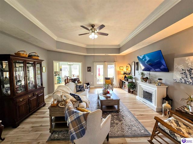 157 Tuscany Lane, Vine Grove, KY 40175