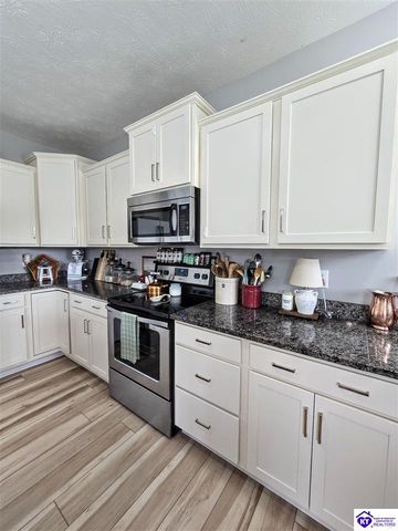 157 Tuscany Lane, Vine Grove, KY 40175