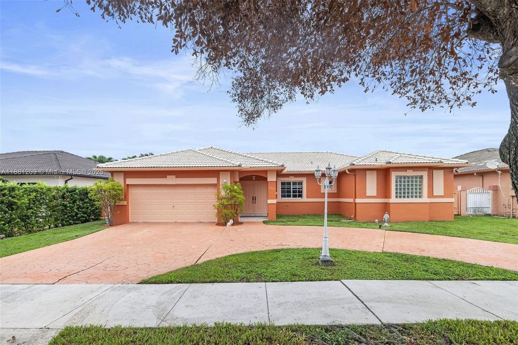 8883 NW 174th Ter, Hialeah, FL 33018