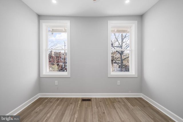 1209 SHEPHERD ST NW, Washington, DC 20011