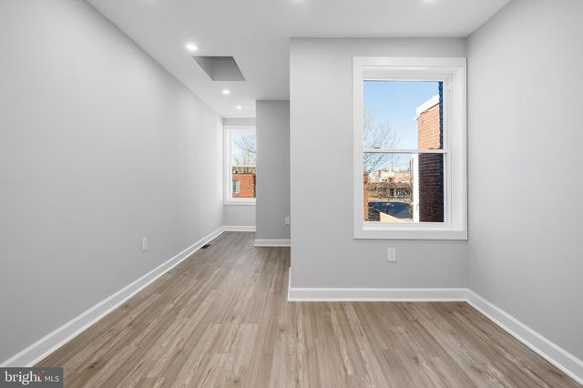 1209 SHEPHERD ST NW, Washington, DC 20011