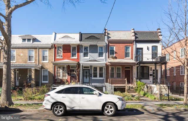 1209 SHEPHERD ST NW, Washington, DC 20011