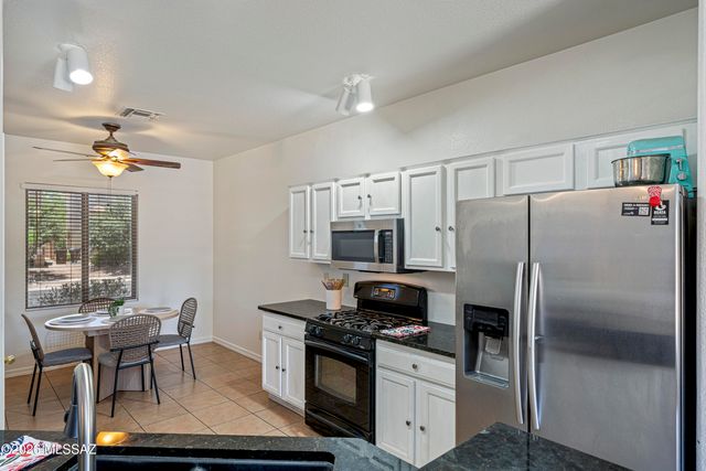 181 E Camino Limon Verde, Sahuarita, AZ 85629